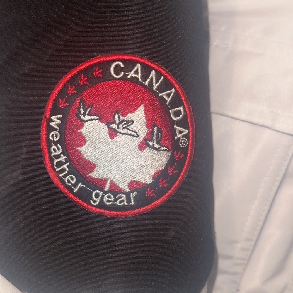 🎉HOST PICK!!❤️Canada 🇨🇦 Winter Coat